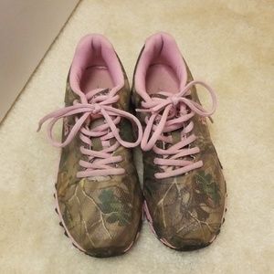 Camo tennis shoes